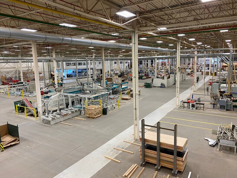 More Photos Of 100 Harbor Dr, Charlevoix Manufacturing For Lease