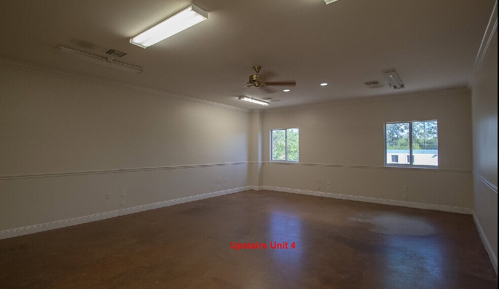 More Photos Of 10951 Harmony Park Dr, Bonita Springs Warehouse For Lease