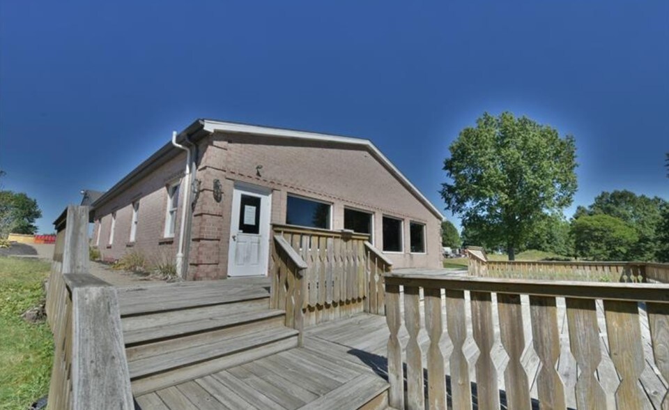 More Photos Of 4050 Henderson Rd, Hickory Golf Course Driving Range For Sale
