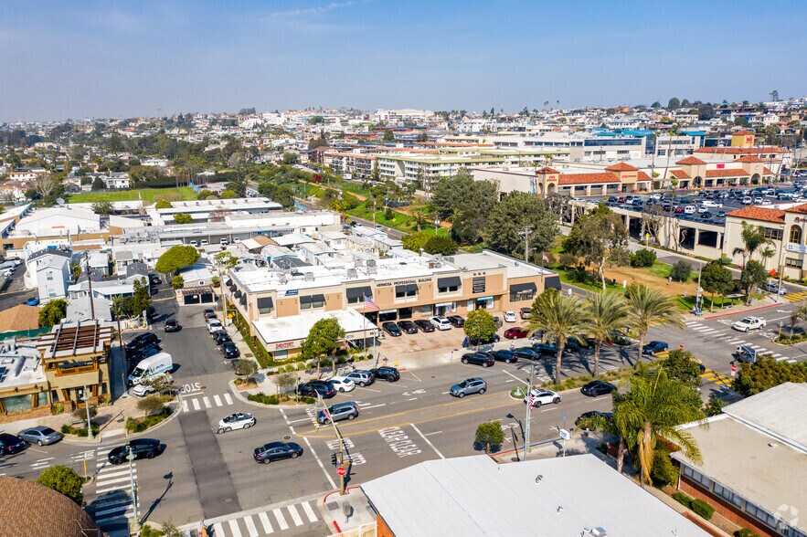 More Photos Of 555 Pier Ave, Hermosa Beach Storefront Retail Office For Lease