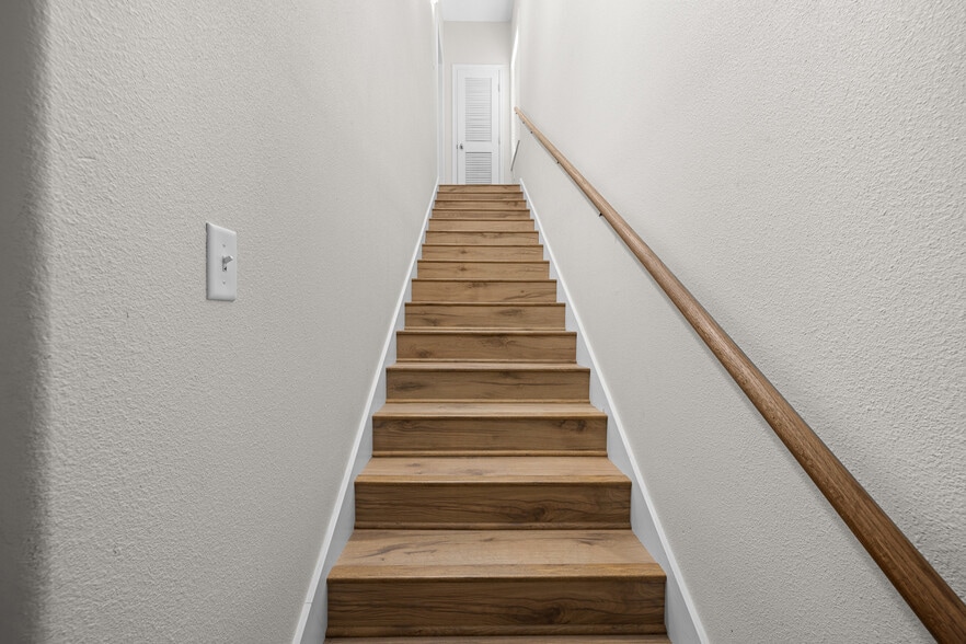 More Photos Of 307 Boyett St, College Station Apartments For Sale