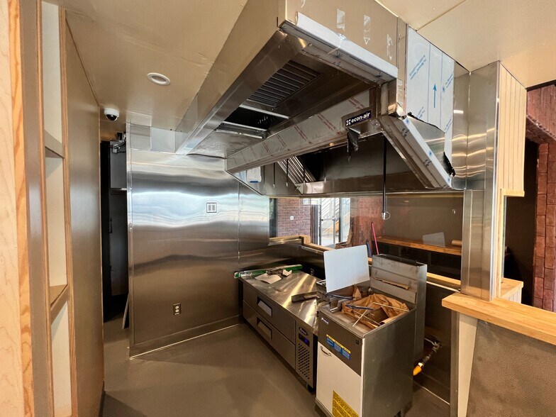 More Photos Of 7341 E 6th Ave, Scottsdale Restaurant For Sale
