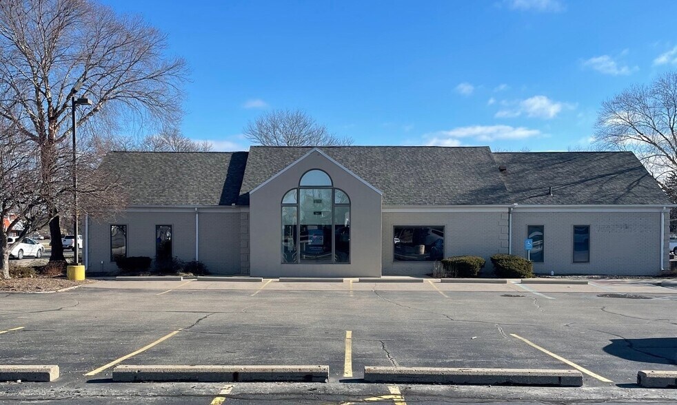 More Photos Of 3635 West Rd, Trenton Bank For Sale