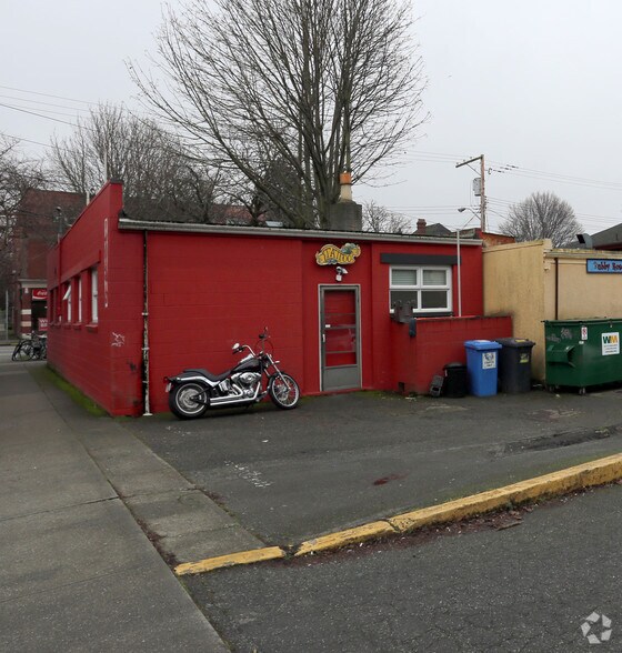 More Photos Of 1026 Cook St, Victoria Freestanding For Sale