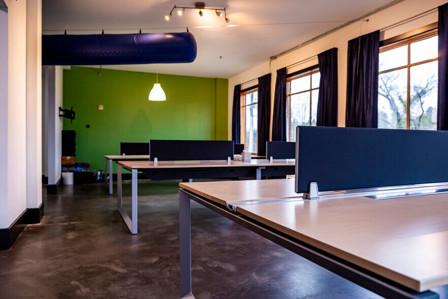 More Photos Of 319 Atlanta St, Marietta Office For Sale