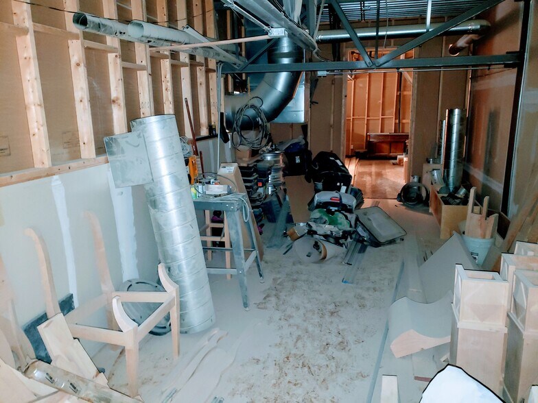 More Photos Of 215 N Redwood Rd, North Salt Lake Flex For Sale