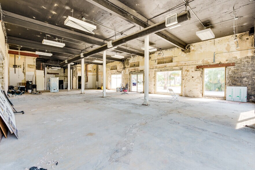 More Photos Of 118 Fairview Ave, Daytona Beach Freestanding For Sale