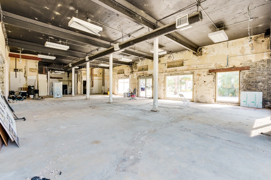 More Photos Of 118 Fairview Ave, Daytona Beach Freestanding For Sale