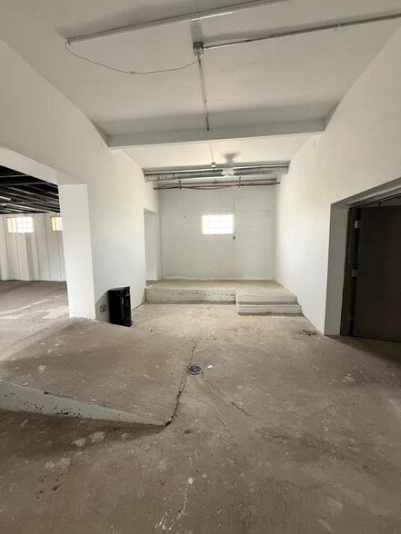 More Photos Of 6730 Columbia Ave, Hammond Warehouse For Sale
