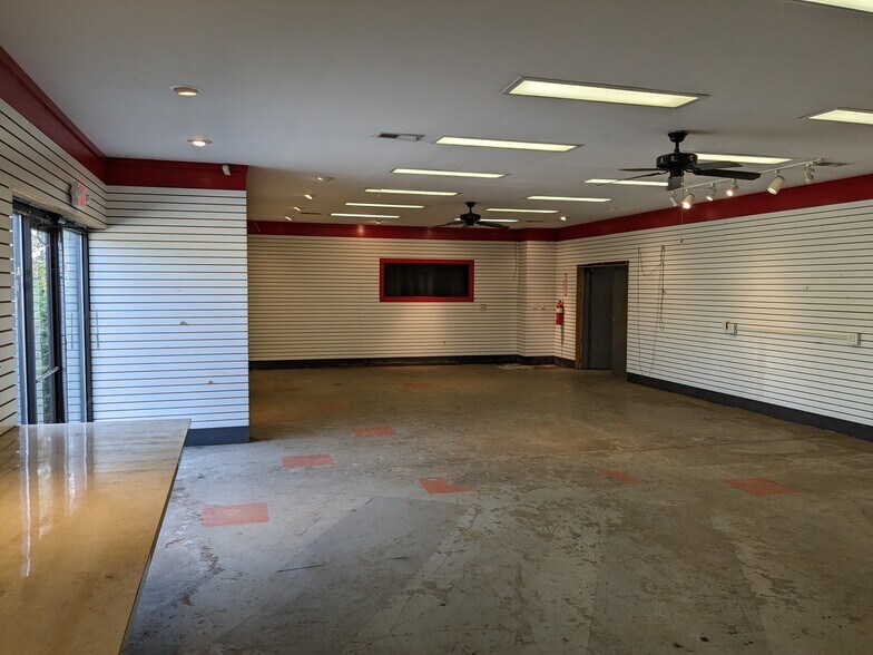 More Photos Of 5025 Old York Rd, Rock Hill Distribution For Sale