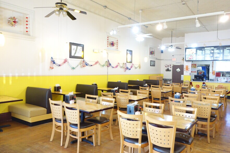 More Photos Of 224 N Main St, Mcpherson Restaurant For Sale