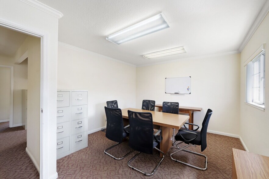 More Photos Of 70 Railroad Ave, Danville Office For Sale