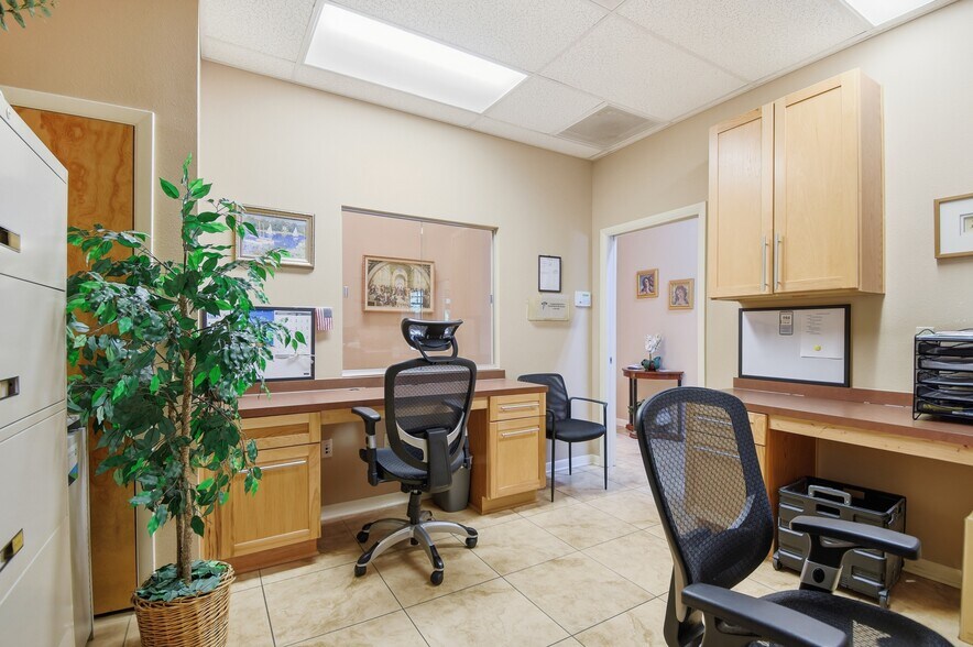 More Photos Of 315 W Town Pl, Saint Augustine Office For Sale