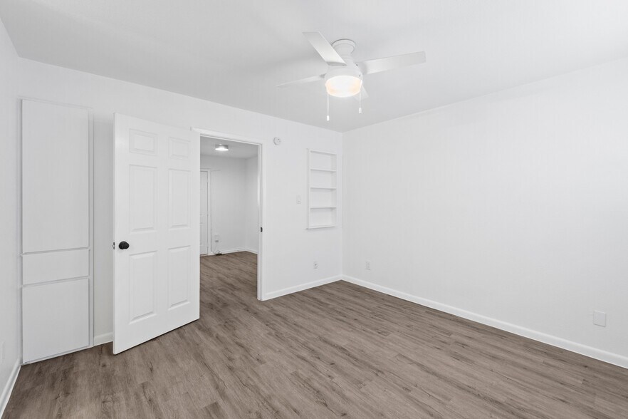 More Photos Of 3707 Cedar St, Austin Apartments For Sale