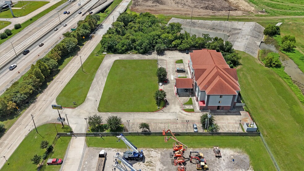 More Photos Of 0 Texas 146, La Porte Land For Sale