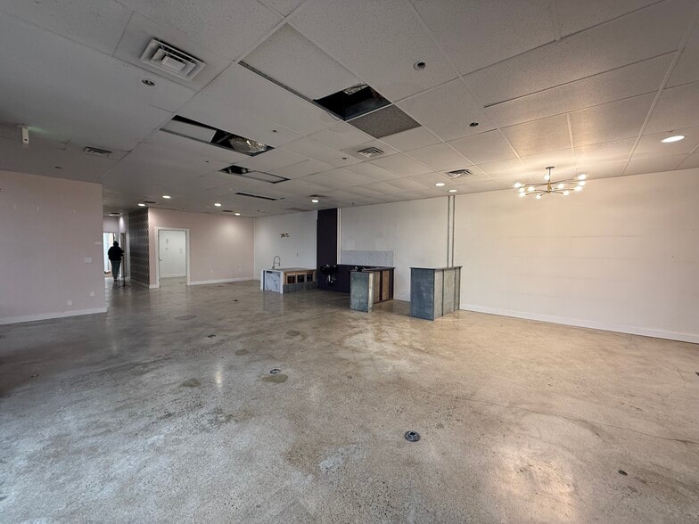 More Photos Of 920 Garland Ave, Spokane General Retail For Lease