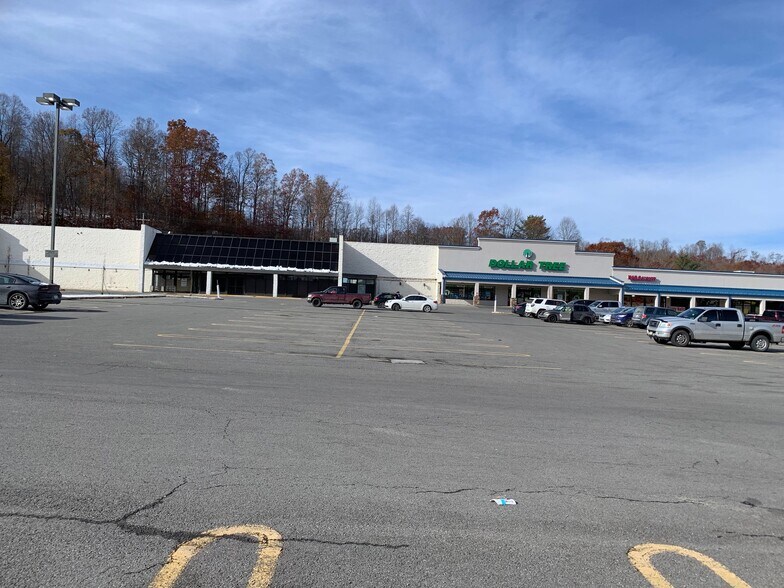 More Photos Of 800 Robert C Byrd Dr, Crab Orchard Freestanding For Lease