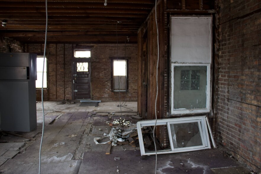 More Photos Of 6452 S Ashland Ave, Chicago Flex For Sale