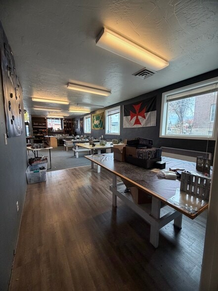 More Photos Of 200-206 E 4th Ave, Ellensburg General Retail For Lease