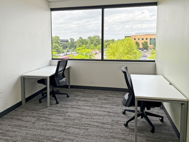 More Photos Of 2640 Eagan Woods Dr, Eagan Coworking Space