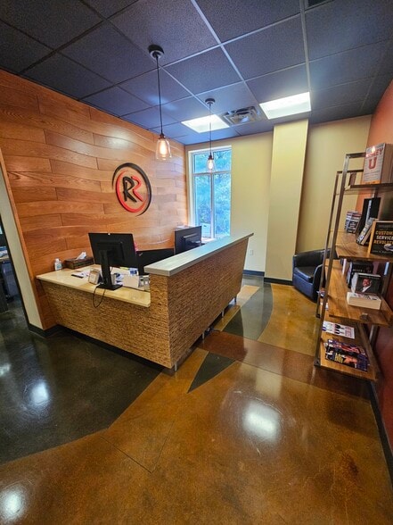 More Photos Of 751 Cool Springs Blvd, Franklin Office For Lease