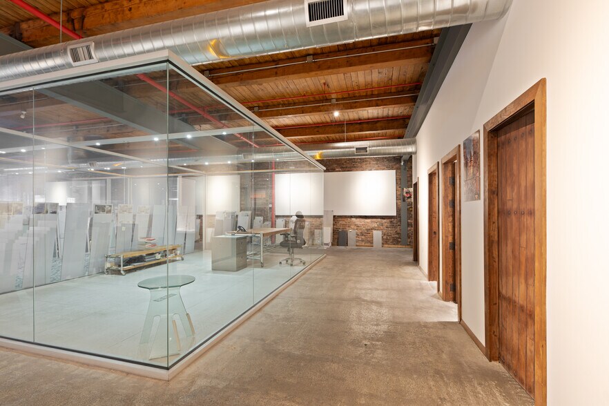 More Photos Of 488-500 Mulberry St, Newark Warehouse For Lease