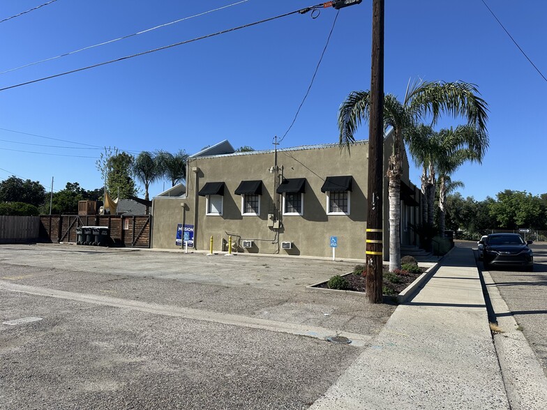 More Photos Of 1001 W Noble Ave, Visalia Specialty For Sale