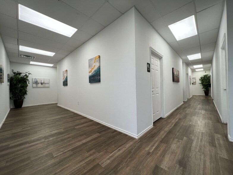 More Photos Of 3910 E McKinney St, Denton Warehouse For Lease