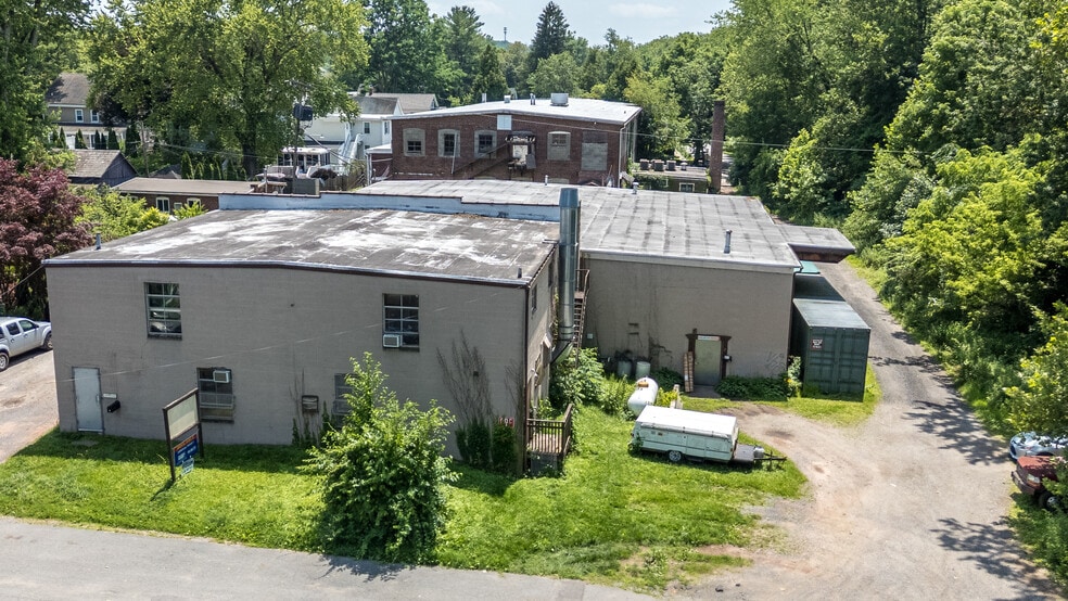 More Photos Of 4 7th St, Frenchtown Distribution For Sale
