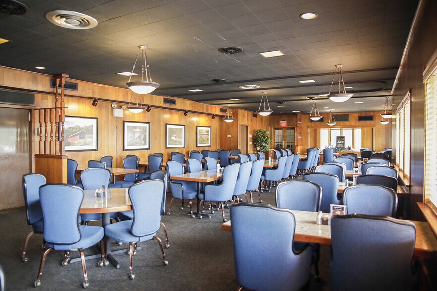 More Photos Of 4476 Business 220, Bedford Restaurant For Sale