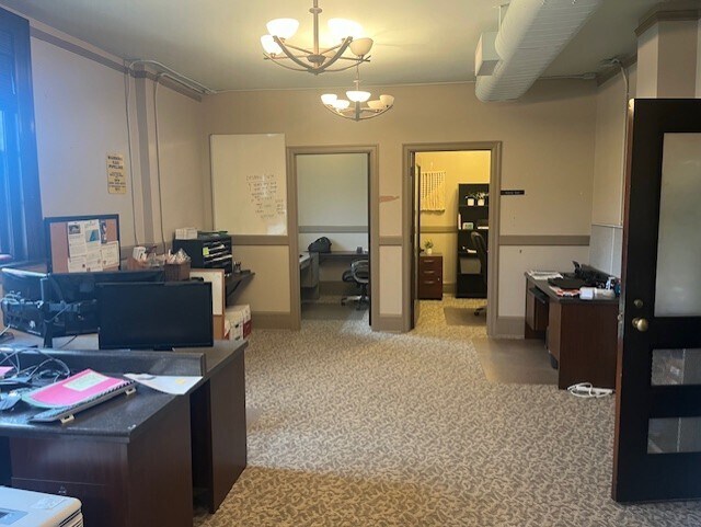 More Photos Of 414 Bank NE st, Decatur Office Residential For Sale
