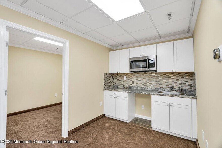 More Photos Of 445 Brick Blvd, Brick Medical For Lease