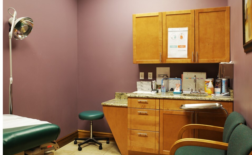 More Photos Of 14131 Metropolis Ave, Fort Myers Medical For Lease