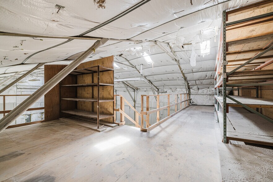 More Photos Of 824 Poplar St, Carlin Industrial For Sale