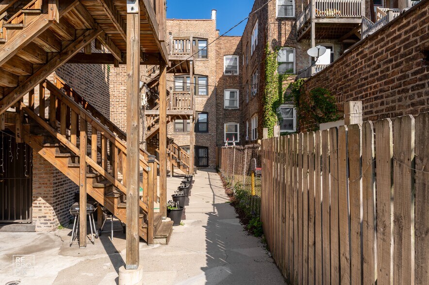 More Photos Of 7003 S Oglesby Ave, Chicago Apartments For Sale