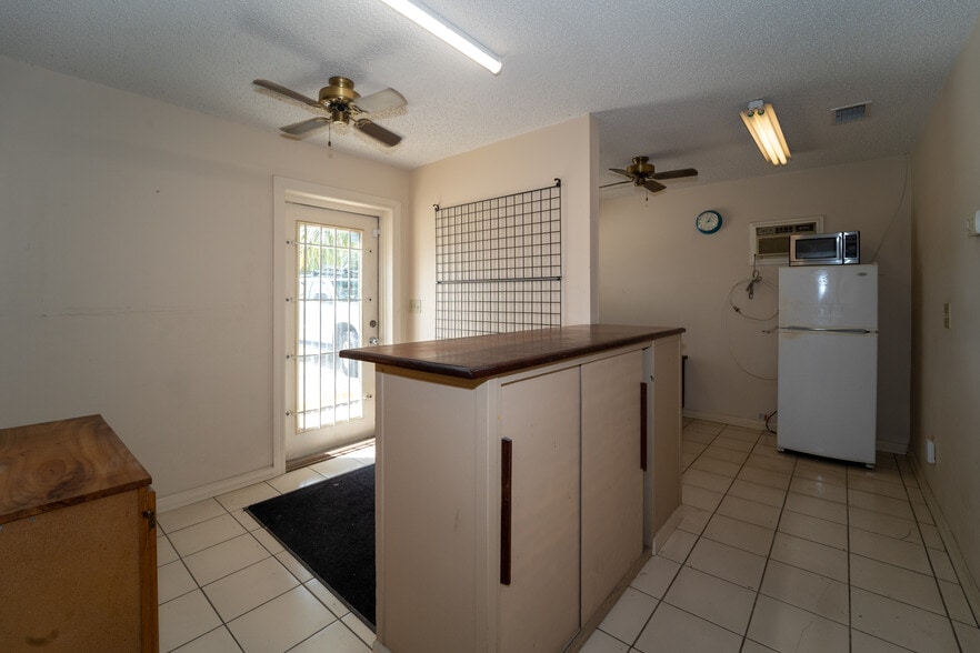 More Photos Of 51 South Dixie Hwy, Saint Augustine Office For Lease