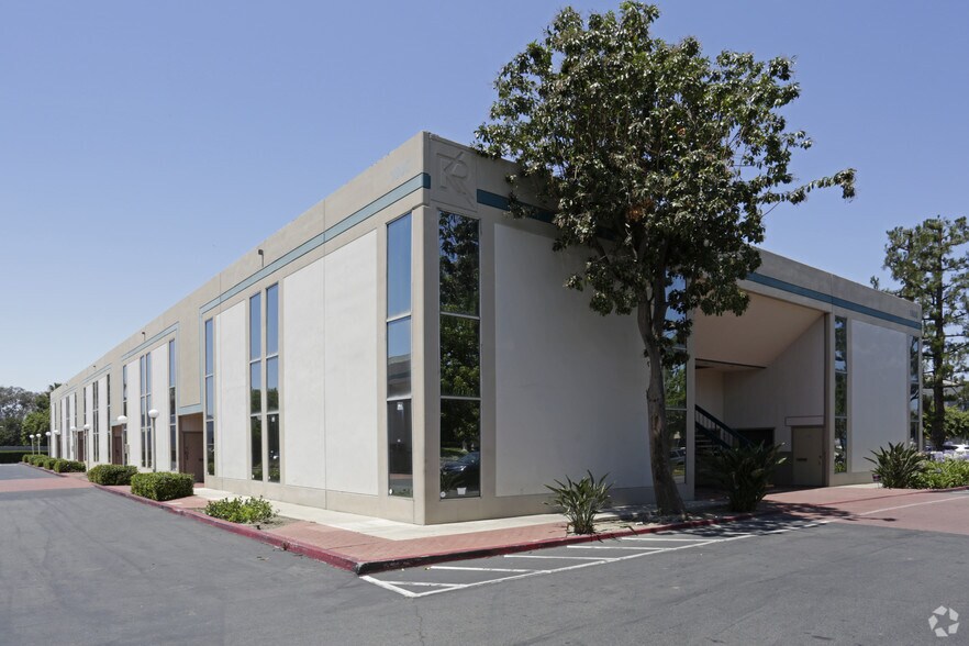 More Photos Of 1800 E Garry Ave, Santa Ana Office For Sale