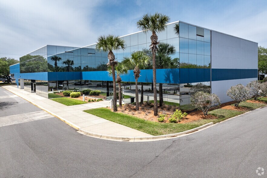 More Photos Of 8301 Cypress Plaza Dr, Jacksonville Unknown For Lease