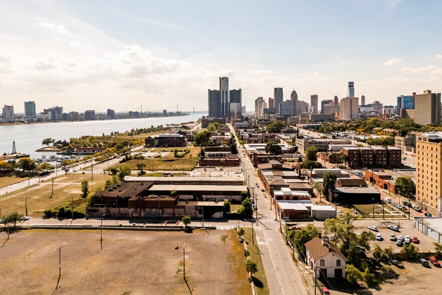 More Photos Of 277 Dubois St, Detroit General Retail For Sale