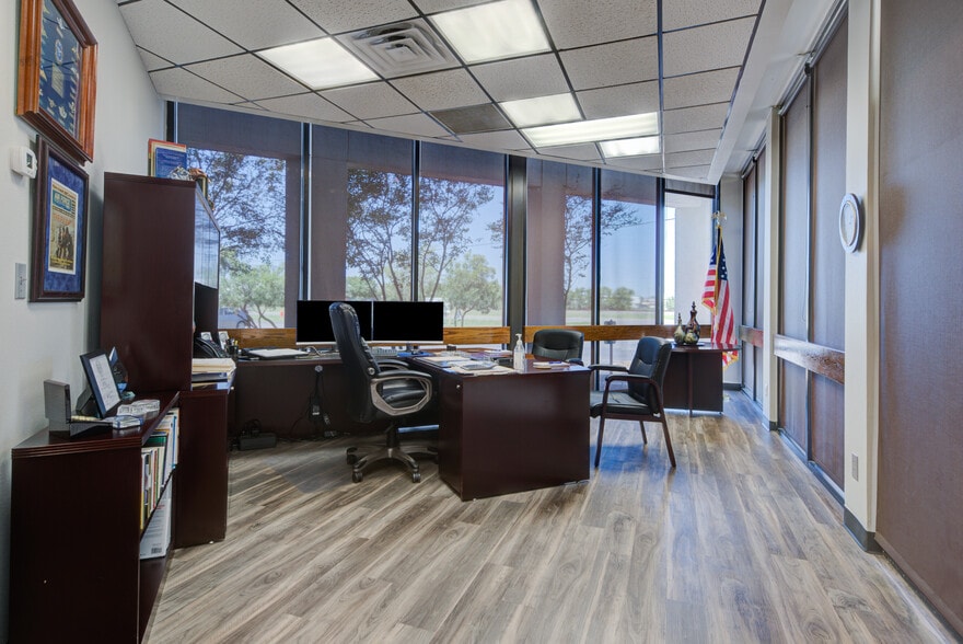 More Photos Of 700 W FM 78, Cibolo Medical For Lease