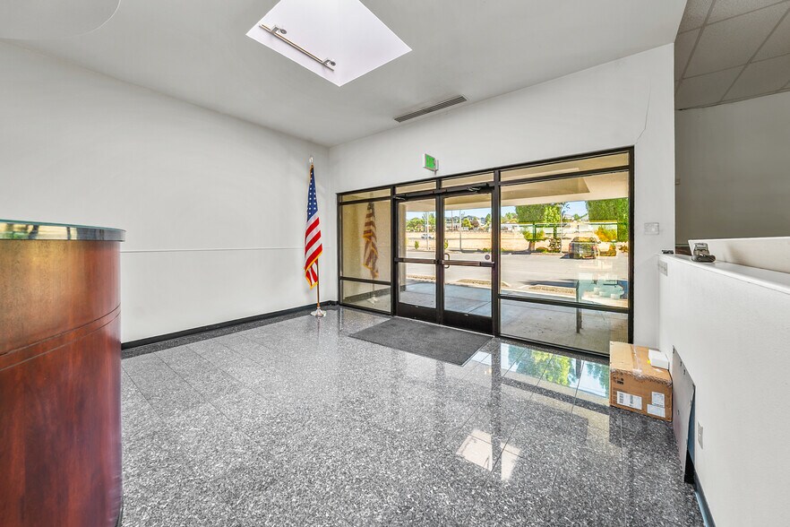 More Photos Of 2090 Commerce Dr, Medford Office For Lease