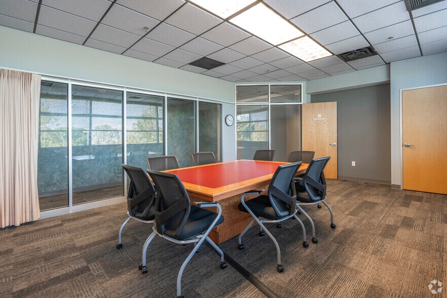 More Photos Of 4900 Lang Ave NE, Albuquerque Office For Lease