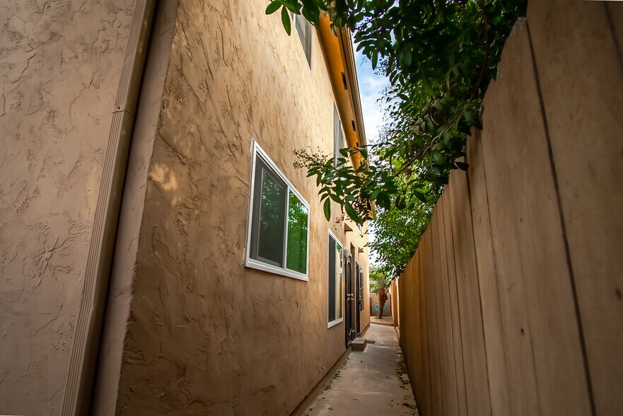 More Photos Of 1121 E 6th St, National City Apartments For Sale