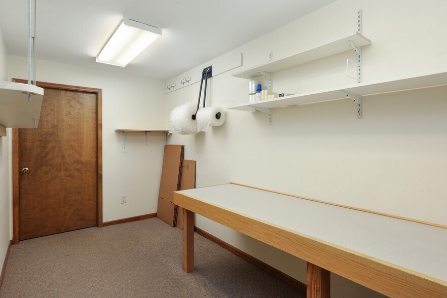 More Photos Of 1431 Raritan Rd, Clark Office For Sale