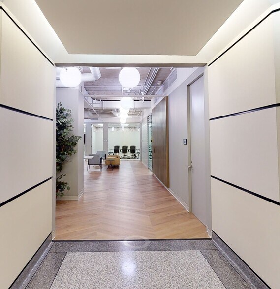 More Photos Of 142 E Ontario St, Chicago Office For Lease