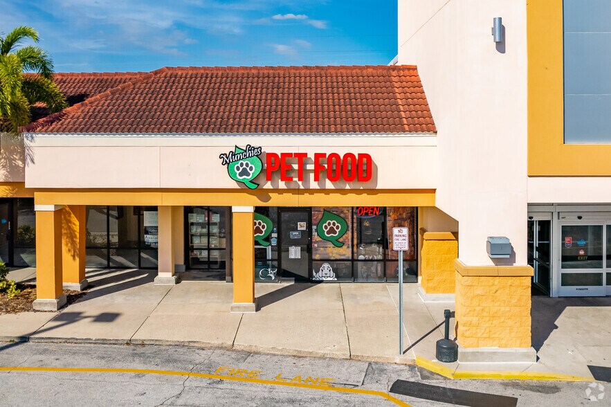 More Photos Of 3705 Tampa Rd, Oldsmar Unknown For Lease