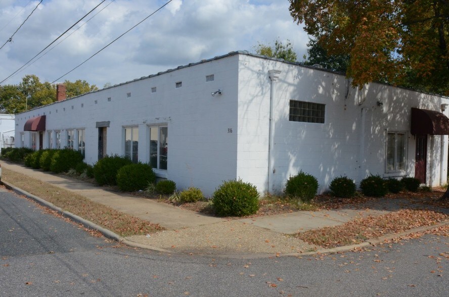 More Photos Of 316 Bridgewater St, Fredericksburg Office For Lease