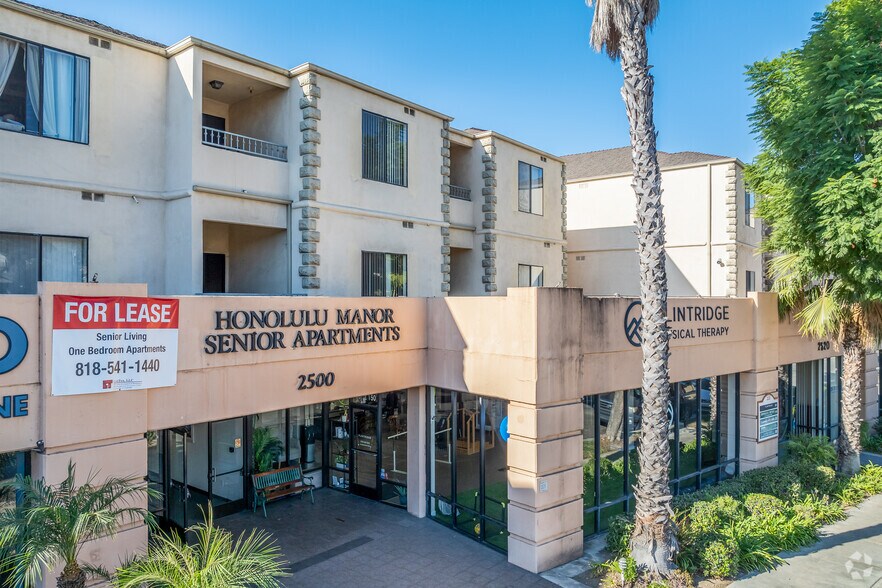 More Photos Of 2490-2520 Honolulu Ave, Montrose Apartments For Lease