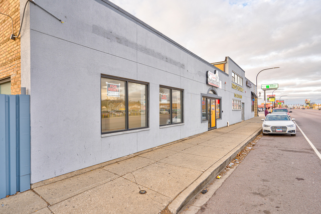 Primary Photo Of 1550 N Mannheim Rd, Stone Park Flex For Lease