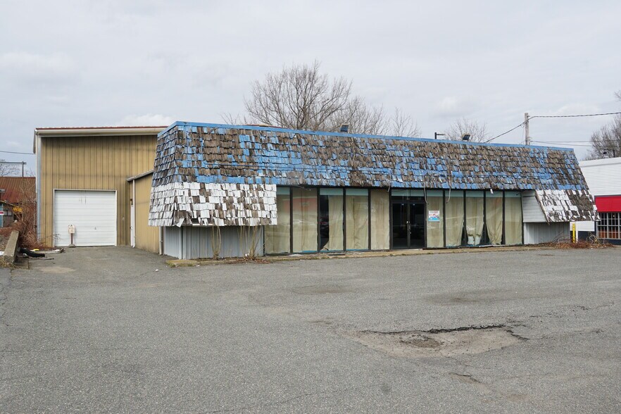Primary Photo Of 210 Broad St, Bridgewater Service For Sale